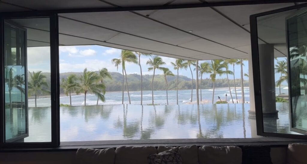 Off the Lip at The Ritz-Carlton Turtle Bay